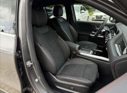 Mercedes-Benz - GLA