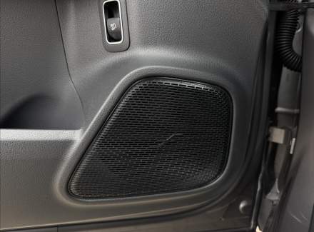 Mercedes-Benz - GLA
