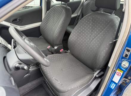 Toyota - Yaris 1.3 i VVT-i (87 Hp)