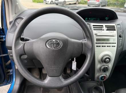 Toyota - Yaris 1.3 i VVT-i (87 Hp)