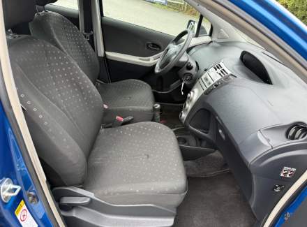 Toyota - Yaris 1.3 i VVT-i (87 Hp)