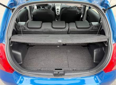 Toyota - Yaris 1.3 i VVT-i (87 Hp)