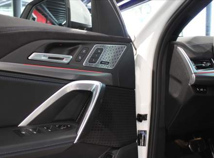 BMW - X2