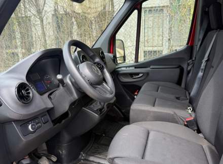 Mercedes-Benz - Sprinter