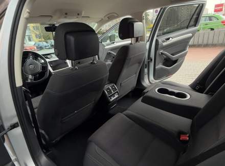 Volkswagen - Passat