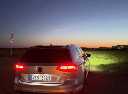 Volkswagen - Passat