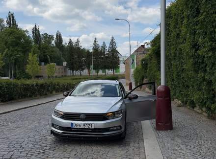 Volkswagen - Passat