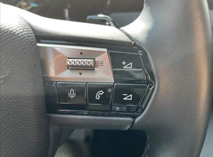 DS Automobiles - DS4