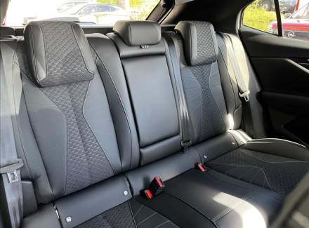 DS Automobiles - DS4