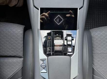 DS Automobiles - DS4