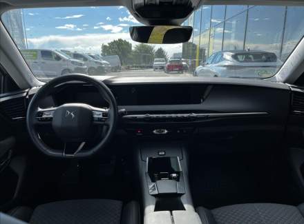 DS Automobiles - DS4