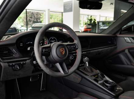 Porsche - 911