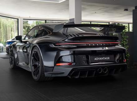 Porsche - 911