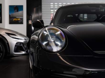 Porsche - 911