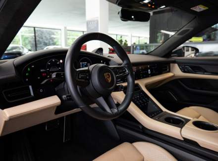 Porsche - Taycan