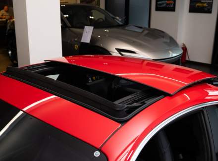 Porsche - 911