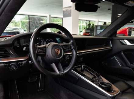 Porsche - 911