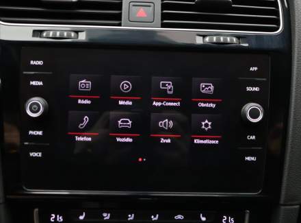 Volkswagen - Golf
