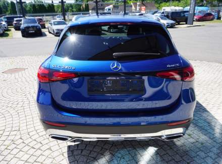 Mercedes-Benz - GLC
