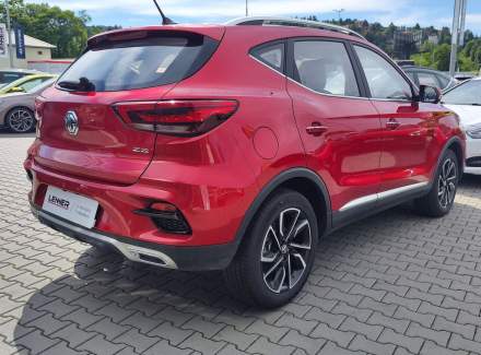 MG - ZS