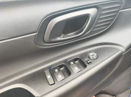 Hyundai - i20