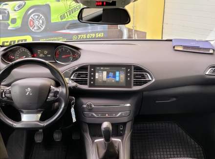 Peugeot - 308