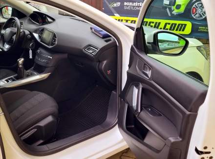 Peugeot - 308
