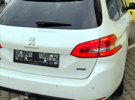 Peugeot - 308