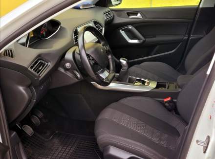 Peugeot - 308