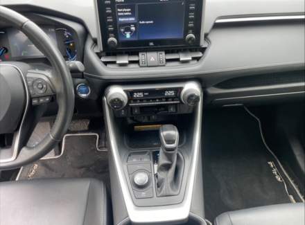 Toyota - RAV 4