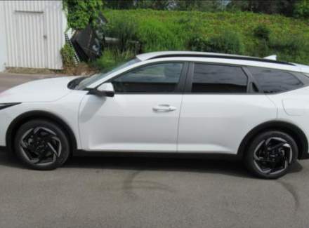 Kia - Avella