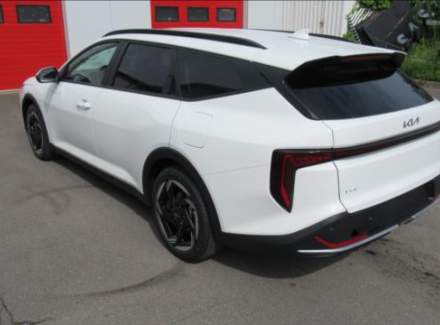 Kia - Avella