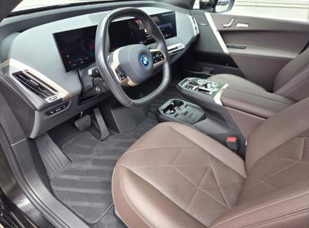 BMW - iX