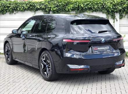 BMW - iX