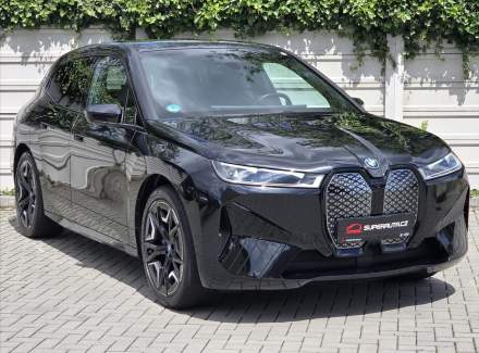BMW - iX