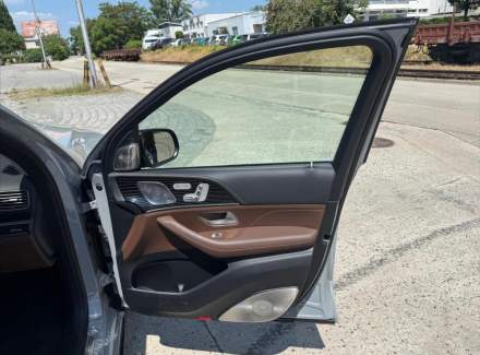 Mercedes-Benz - GLS