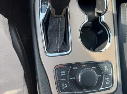 Jeep - Grand Cherokee