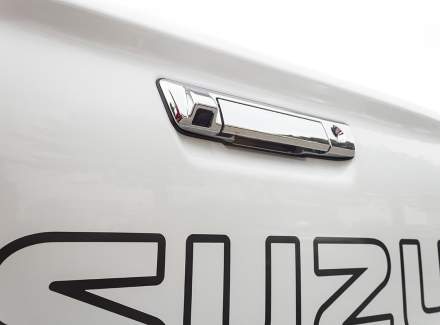 Isuzu - D-Max