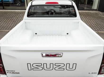 Isuzu - D-Max