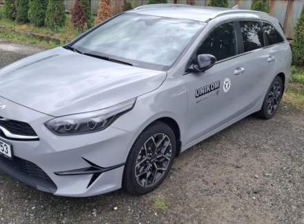 Kia - Cee'd