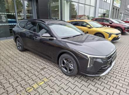 Kia - K4
