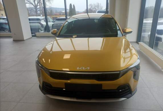 Kia - K4