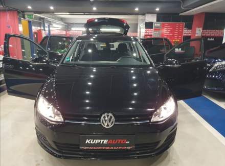 Volkswagen - Golf
