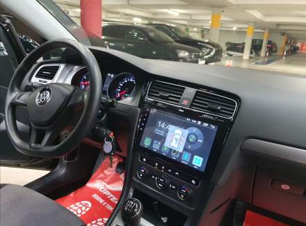 Volkswagen - Golf