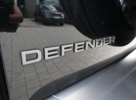 Land Rover - Defender