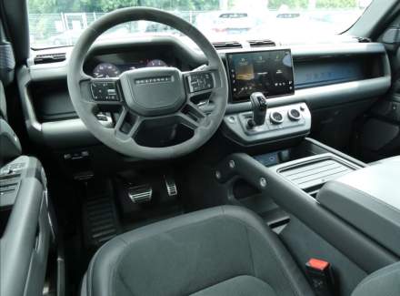 Land Rover - Defender