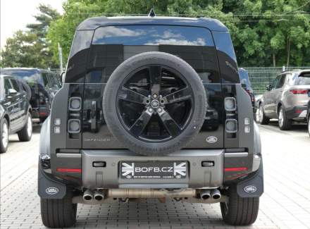 Land Rover - Defender