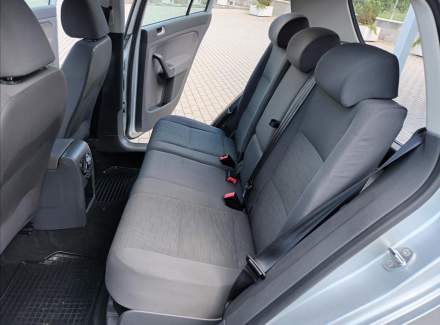 Volkswagen - Golf