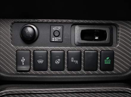 Mitsubishi - Outlander