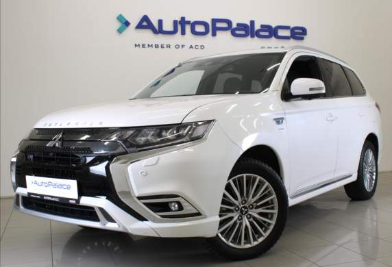 Mitsubishi - Outlander